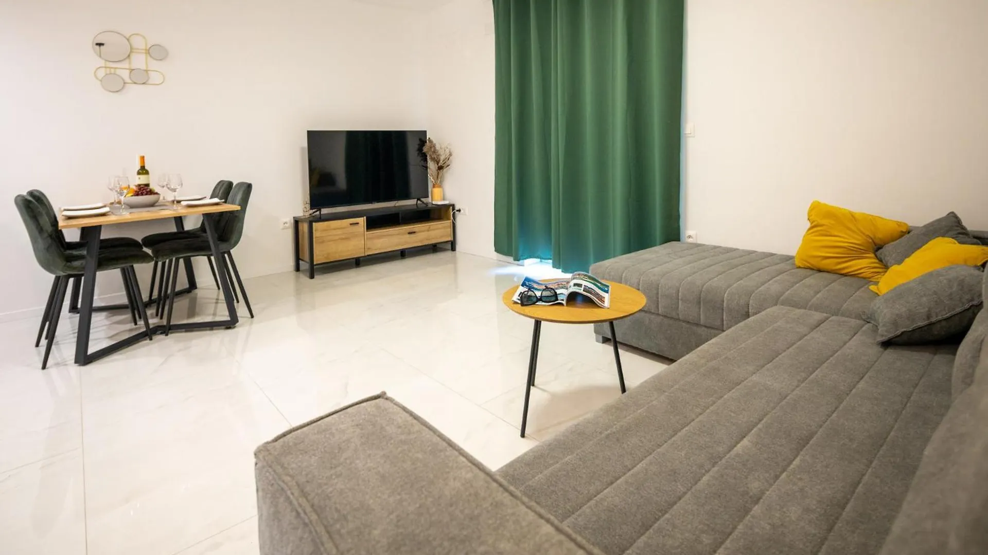 Apartmani Ante & Ivano Biograd With Pool Biograd Na Moru 0*,