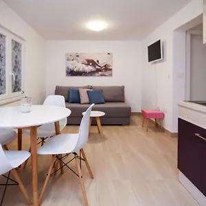 Apartman L&a Biograd Na Moru